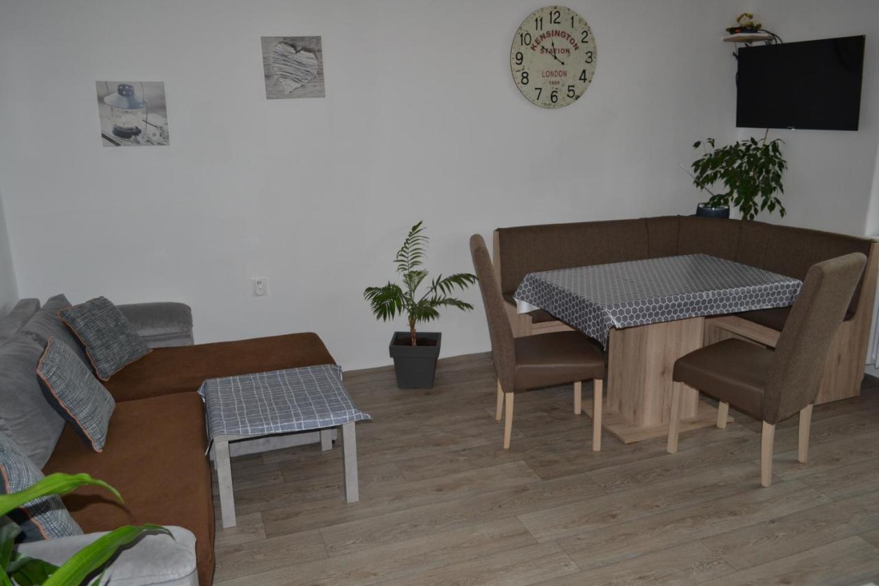 Apartman Jarka Bodice ภายนอก รูปภาพ